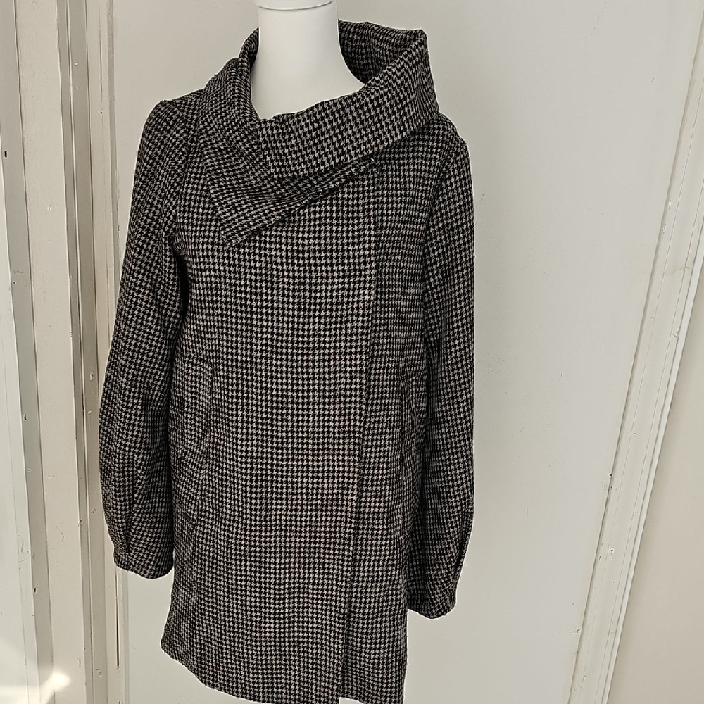 Love Stitch Black and White Houndstooth Jacket